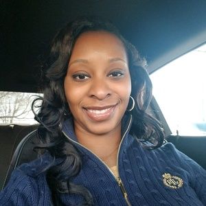 Meet your Posher, Juanita